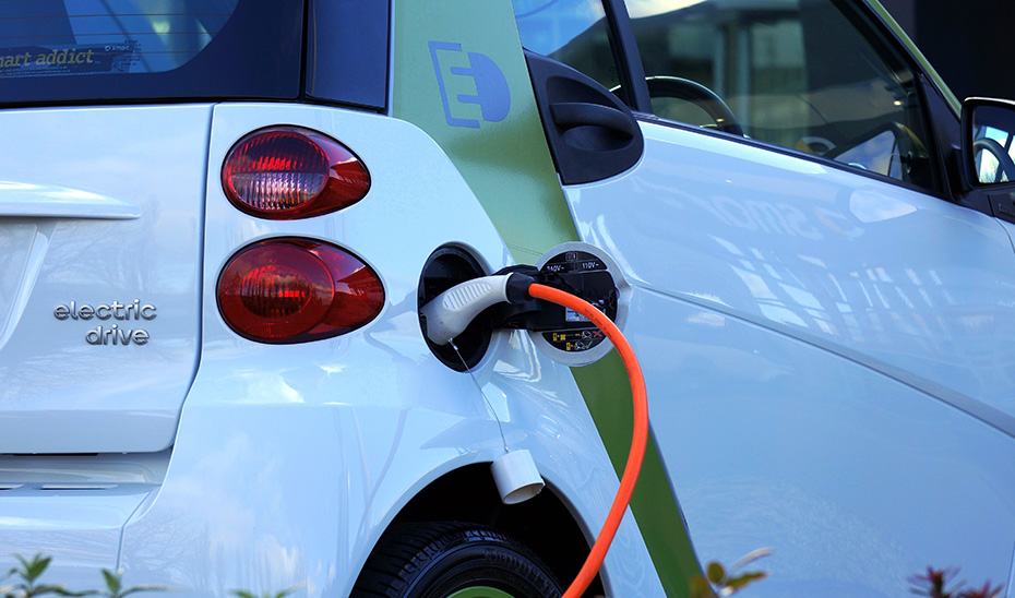 Punto de recarga energética de vehículos eléctricos.