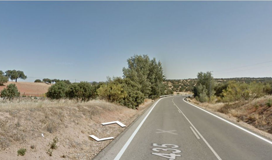 Accidente ocurrido en la carretera A-435 en Pedroche.