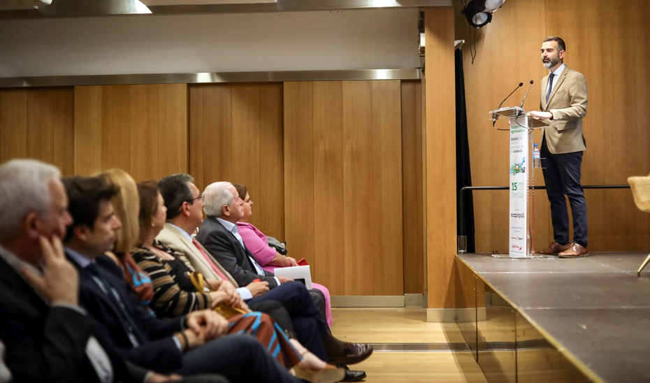 El consejero de Sostenibilidad, Medio Ambiente y Economía Azul, Ramón Fernández-Pacheco, durante su intervención en el encuentro \u0027Turismo y agroindustria. Sectores estratégicos de Andalucía\u0027.