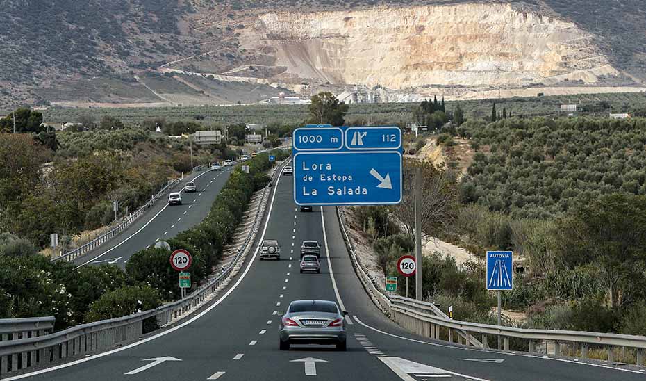 Salida 112 de la a-92, hacia Lora de Estepa y La Salada, en la provincia de Sevilla.