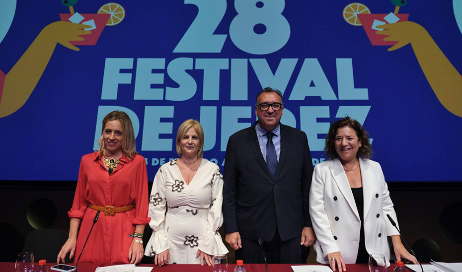 El consejero de Turismo, Cultura y Deporte, Arturo Bernal, ha intervenido en la presentación del 28 Festival de Jerez.