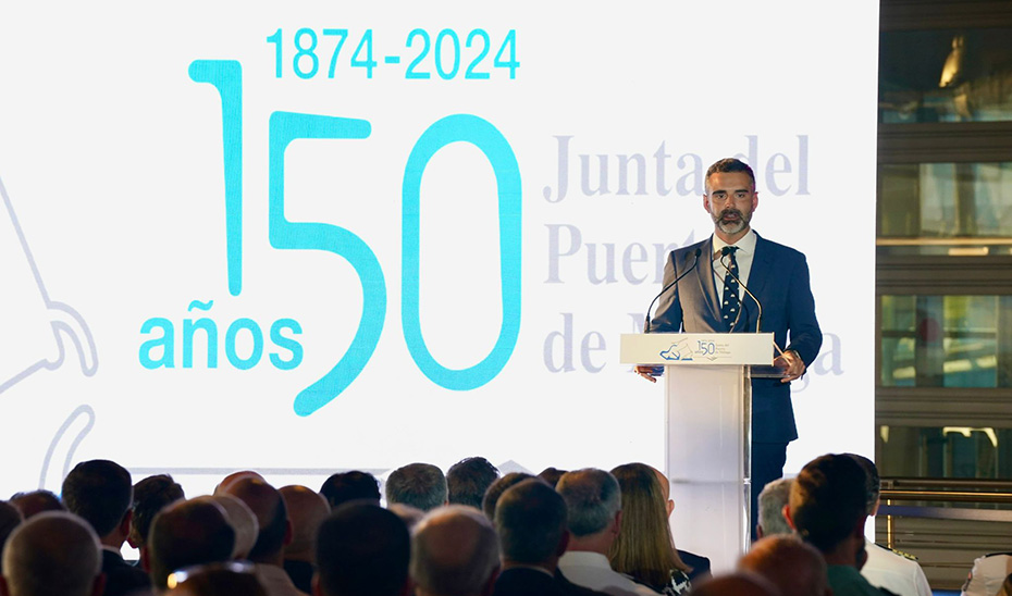 Fernández-Pacheco interviene en el acto por el 150º aniversario de la Autoridad Portuaria de Málaga.