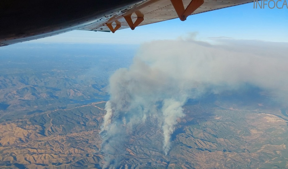 Imagen del artículo Antonio Sanz activa la fase de preemergencia del Plan Infoca por un incendio forestal en Obejo