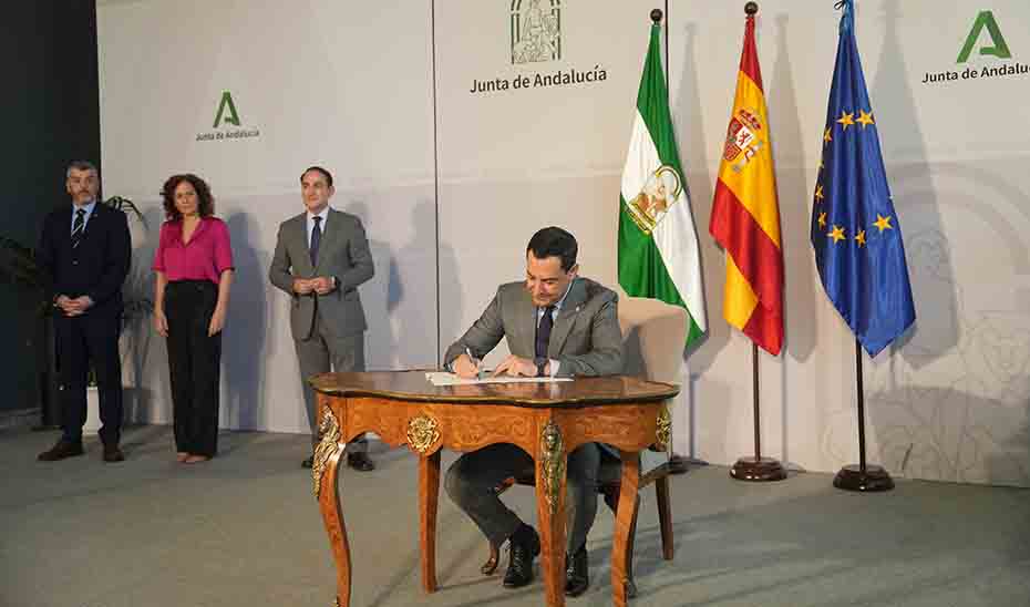 Acto de firma del Acuerdo para el Impulso de la Participación Institucional entre Junta, CEA, UGT y CCOO (audio íntegro)