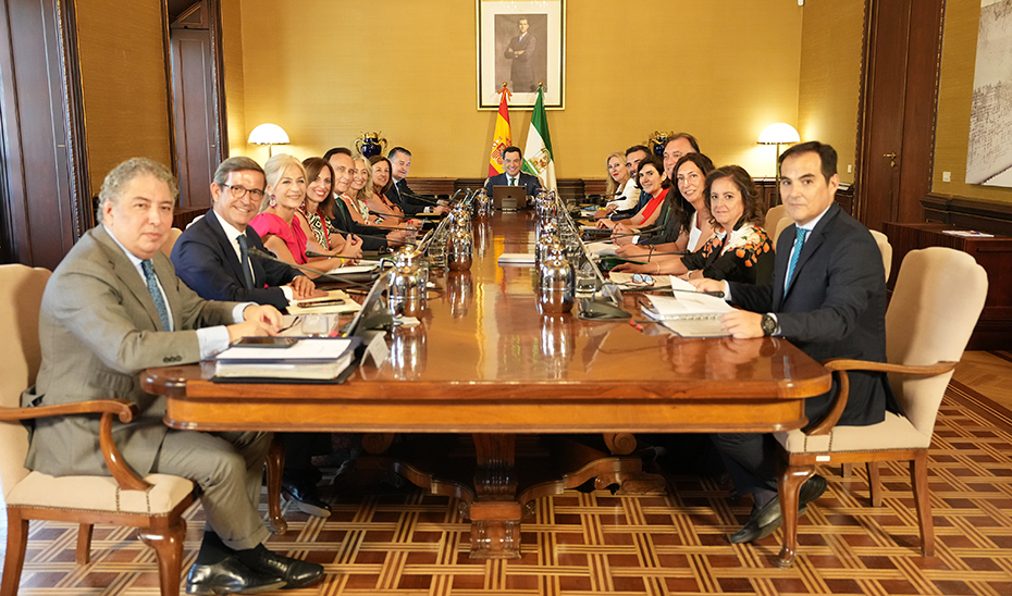 Acto de toma de posesión de los nuevos consejeros del Gobierno de Andalucía (vídeo íntegro)