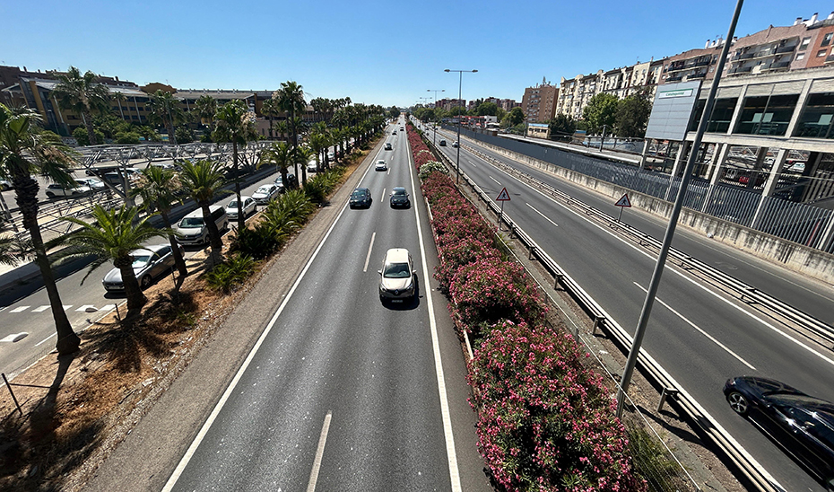 La A-376, a su paso por Montequinto.