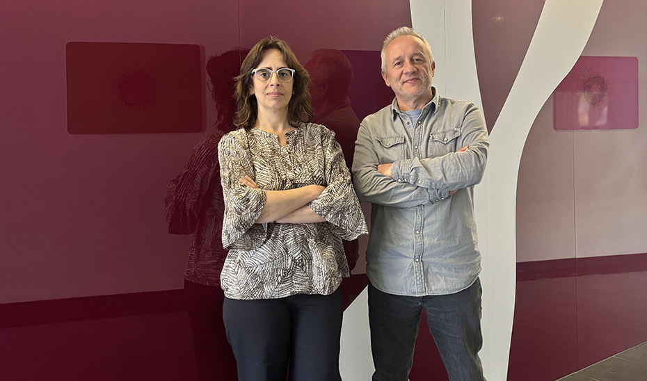 Los investigadores Juan Carlos Rodríguez-Manzaneque y Concepción Marañón Lizana participantes en el proyecto Everest.