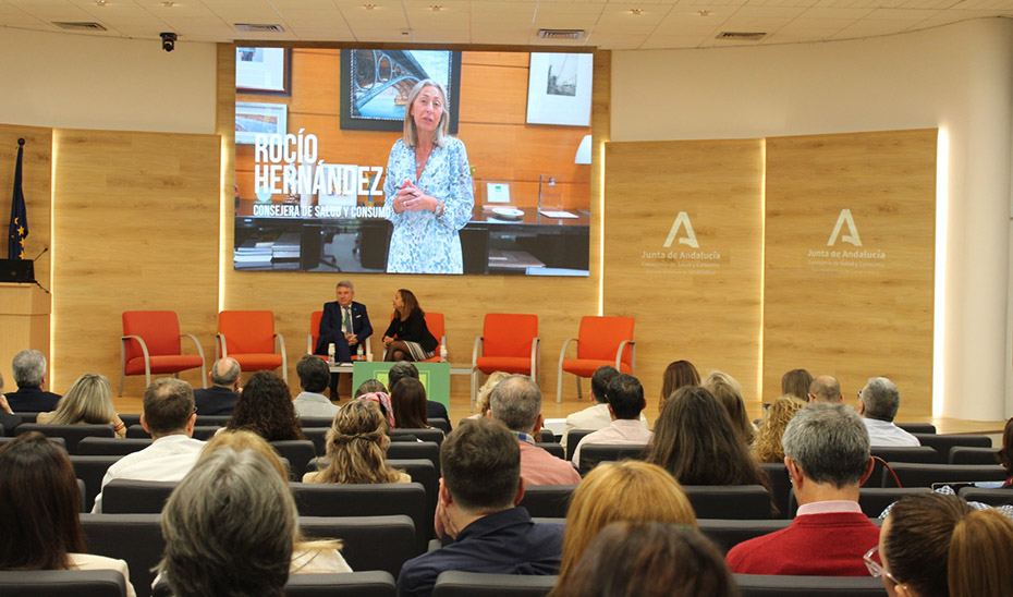 Andalucía Revoluciona la Atención Primaria: Nuevo Plan para Pacientes con Enfermedades Crónicas
