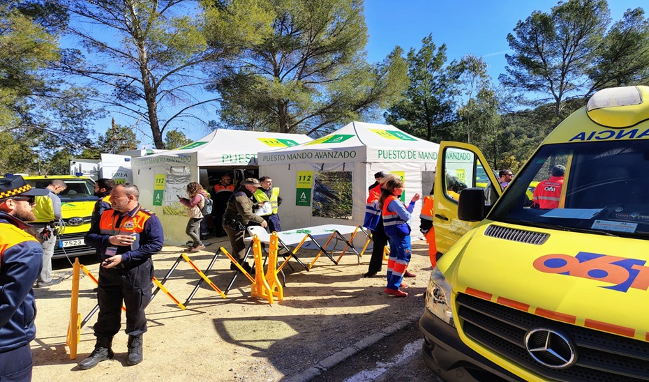 Imagen de archivo de Puesto de Mando Avanzado y operativos durante la realización de un simulacro.