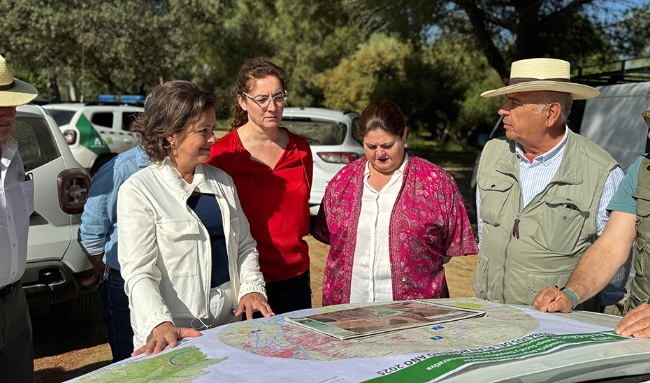 Catalina García, en su visita al Vado del Quema, supervisa la actuación en la vías pecuarias del Plan Romero 2025.