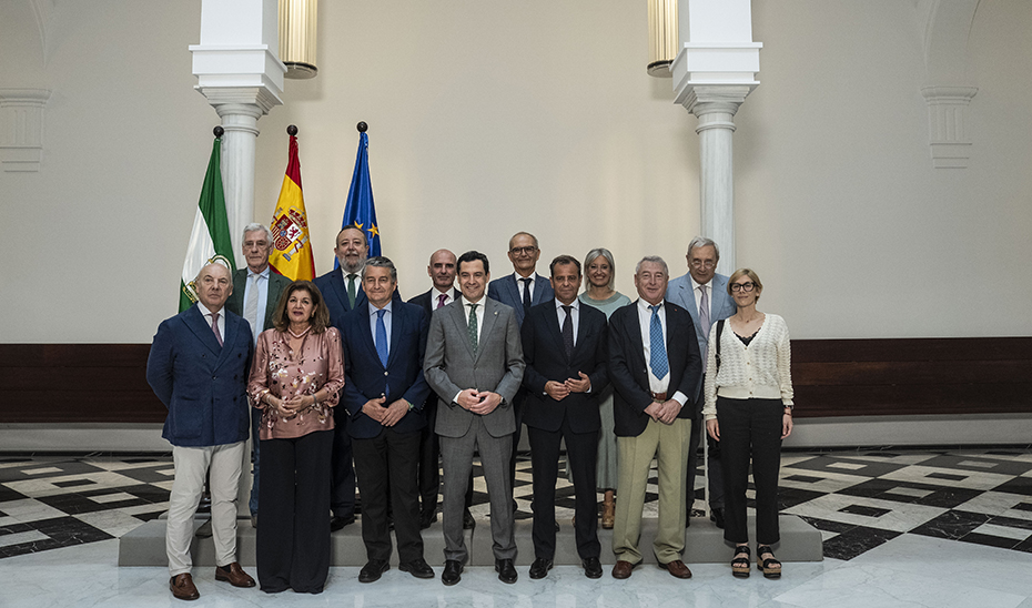 Juanma Moreno se reúne con el presidente de la FORTA