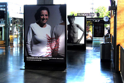 Foto de la exposición 'Regalos de vida' en Renfe