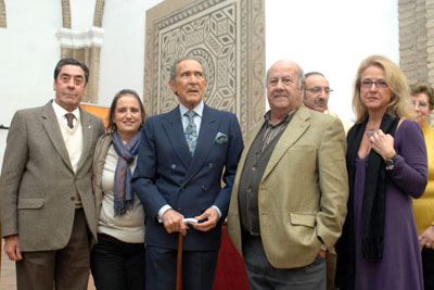 Antonio Gala con representantes de las asociaciones de trasplantados. 