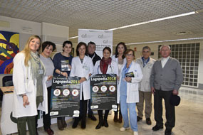 La directora gerente, la directora de enfermería, profeisonales del hospital, el Colegio de Logopedas de Andalucía y pacientes celebran el Día Europeo