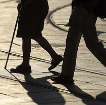 La pensiones que complementa la Junta son las más bajas de los sistemas de protección social