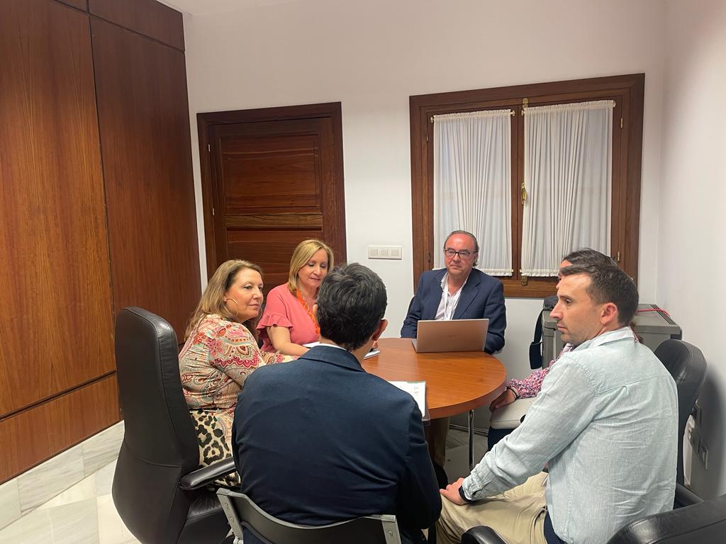Reunión de la consejera Carmen Crespo con investigadores de la Universidad de Córdoba