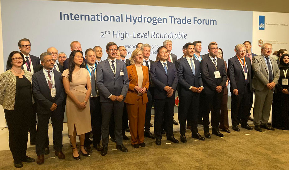 El consejero de Industria, Energía y Minas, Jorge Paradela, en el segundo encuentro de la Plataforma Internacional del Comercio del Hidrógeno que se ha celebrado en el marco del Congreso Mundial de Hidrógeno en Róterdam.